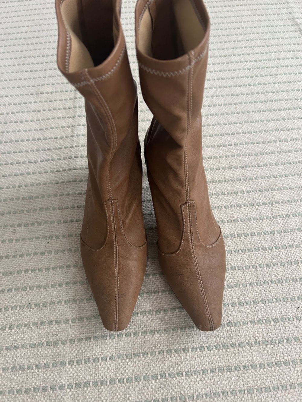 Women's caramel Brown Pointed-Toe Heel Boot - Picture 3 of 4